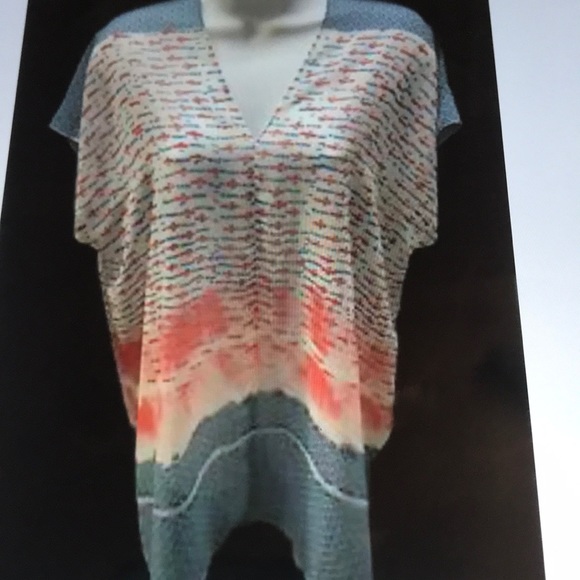 Cabi Fireworks Yacht Top #5118 (L) - Picture 2 of 4